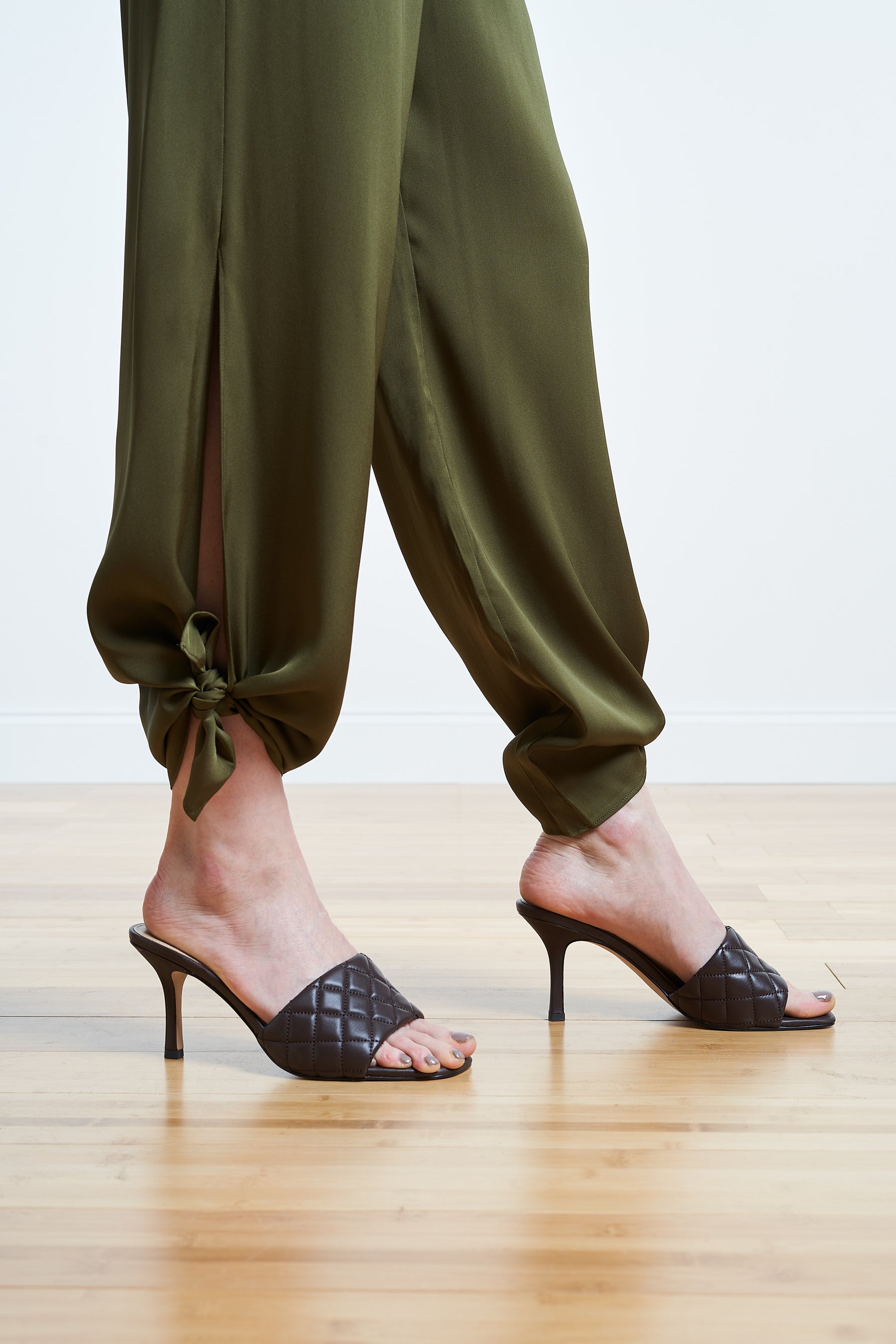 Chesterfield Green / M